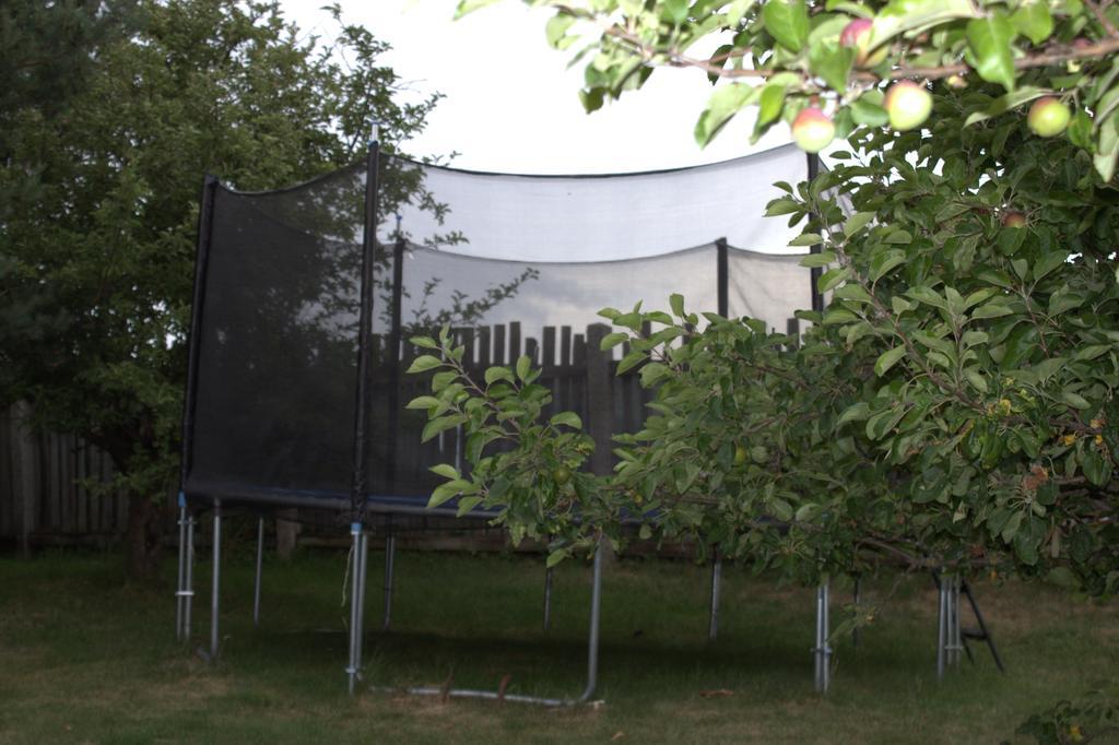 Zlty Dom Vrbov Apartment Exterior foto